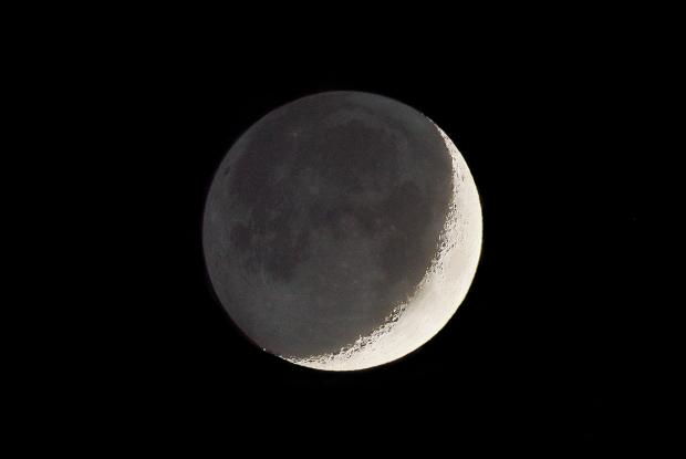 Qu'est-ce que la lumière cendrée de la Lune ?