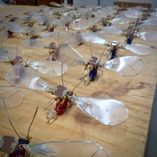 sous les bogues - Une installation électronique et sonore de Léa Boudreau 